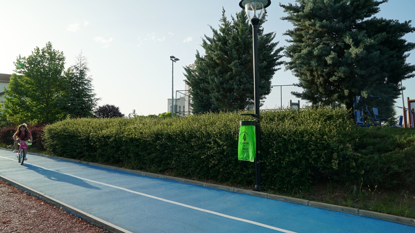 Contactless Waste Bin